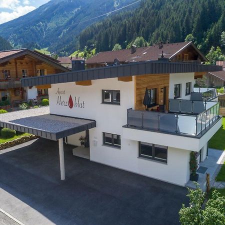Apart Herzblut Mayrhofen Bagian luar foto